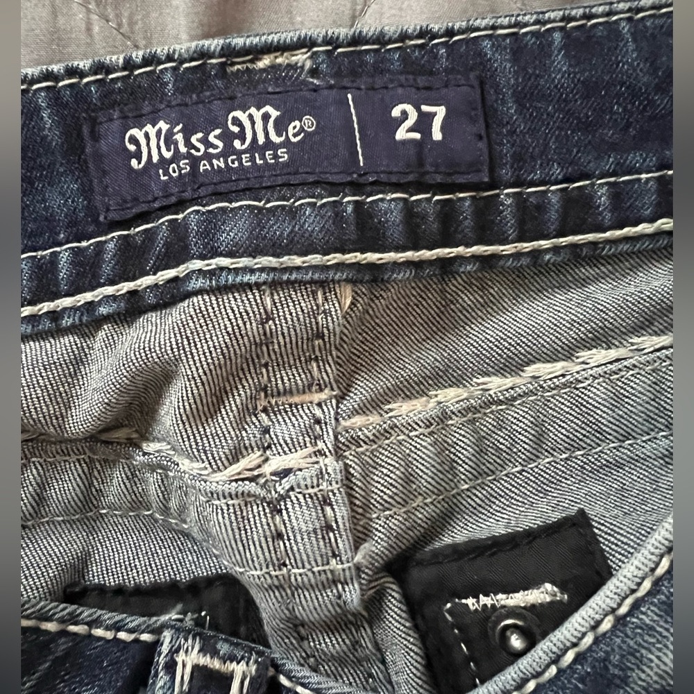 miss me jeans , size 27 in woman’s , only worn 4 times